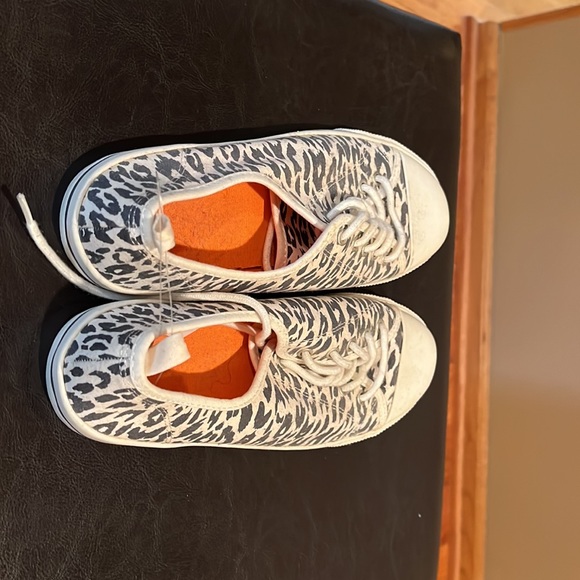 GAP Womens Shoes - Picture 2 of 3